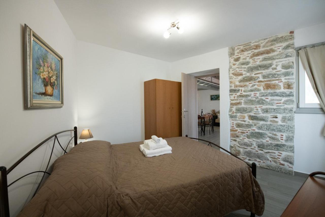 Oneiro Cottage Skopelos Buitenkant foto